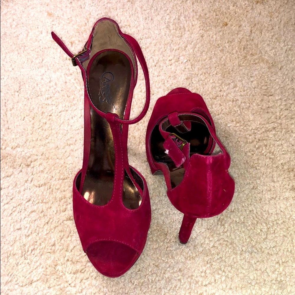 Red stiletto Carlos Santana heels!